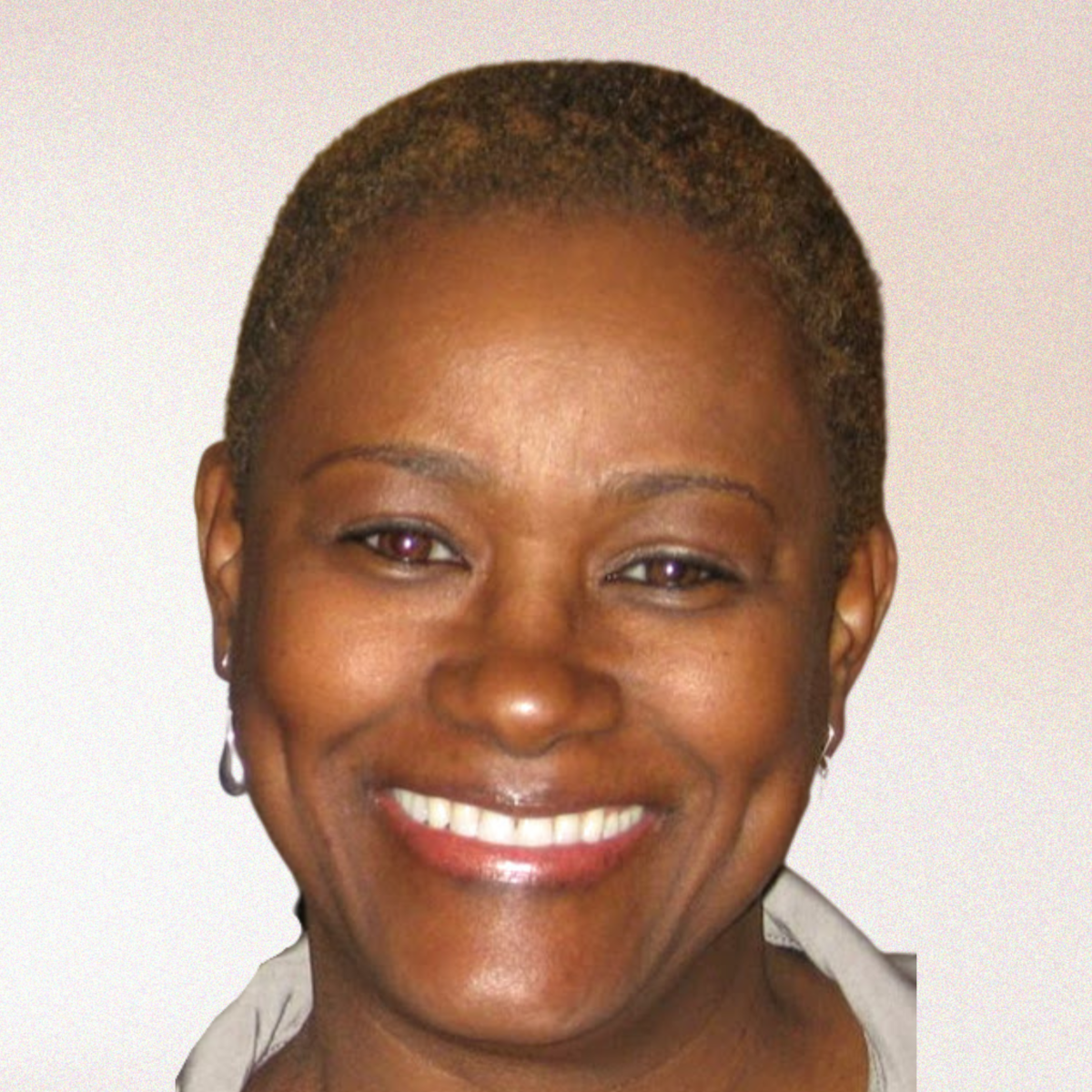 Headshot of Phyllis Harvey-Buschel