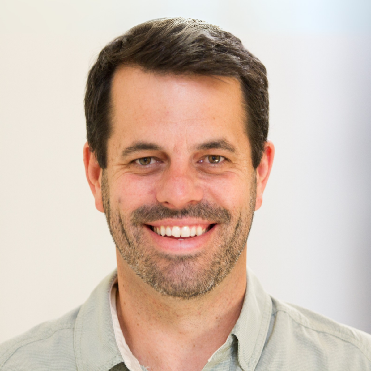 Headshot of Andy Shouse